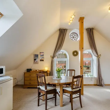 Gulfhof Oldersum 2 Апартаменты *